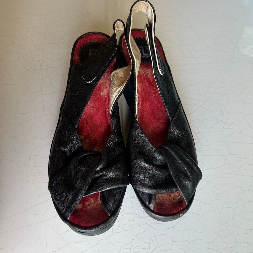 Fly London Yakin Ankle Strap Wedge Sandals 39 Black Leather Peep Toe Comfort